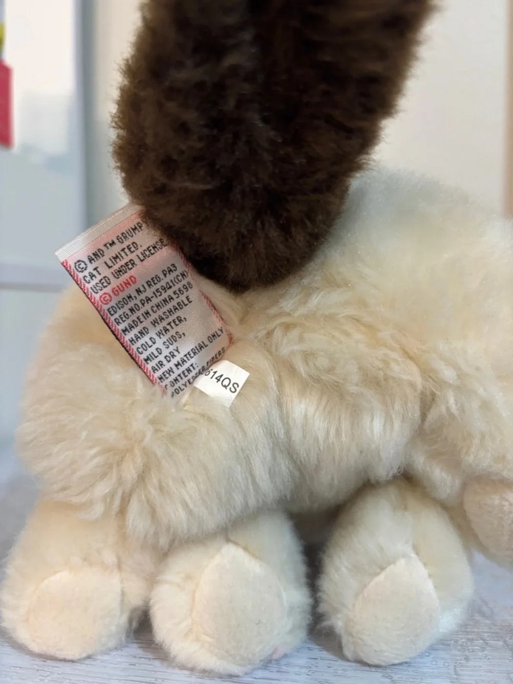 Gund Plush Grumpy Cat - Cream and Brown *EUC 10” sitting kitty Grey Eyes